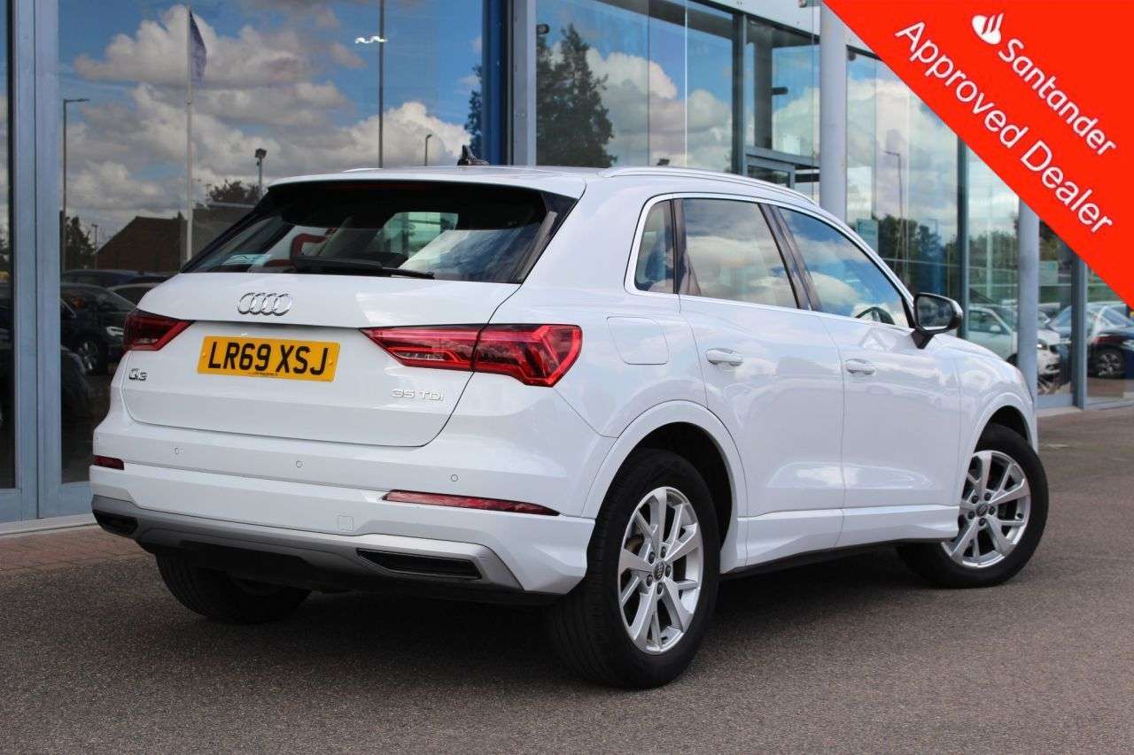 2019 AUDI Q3 2019 AUDI Q3