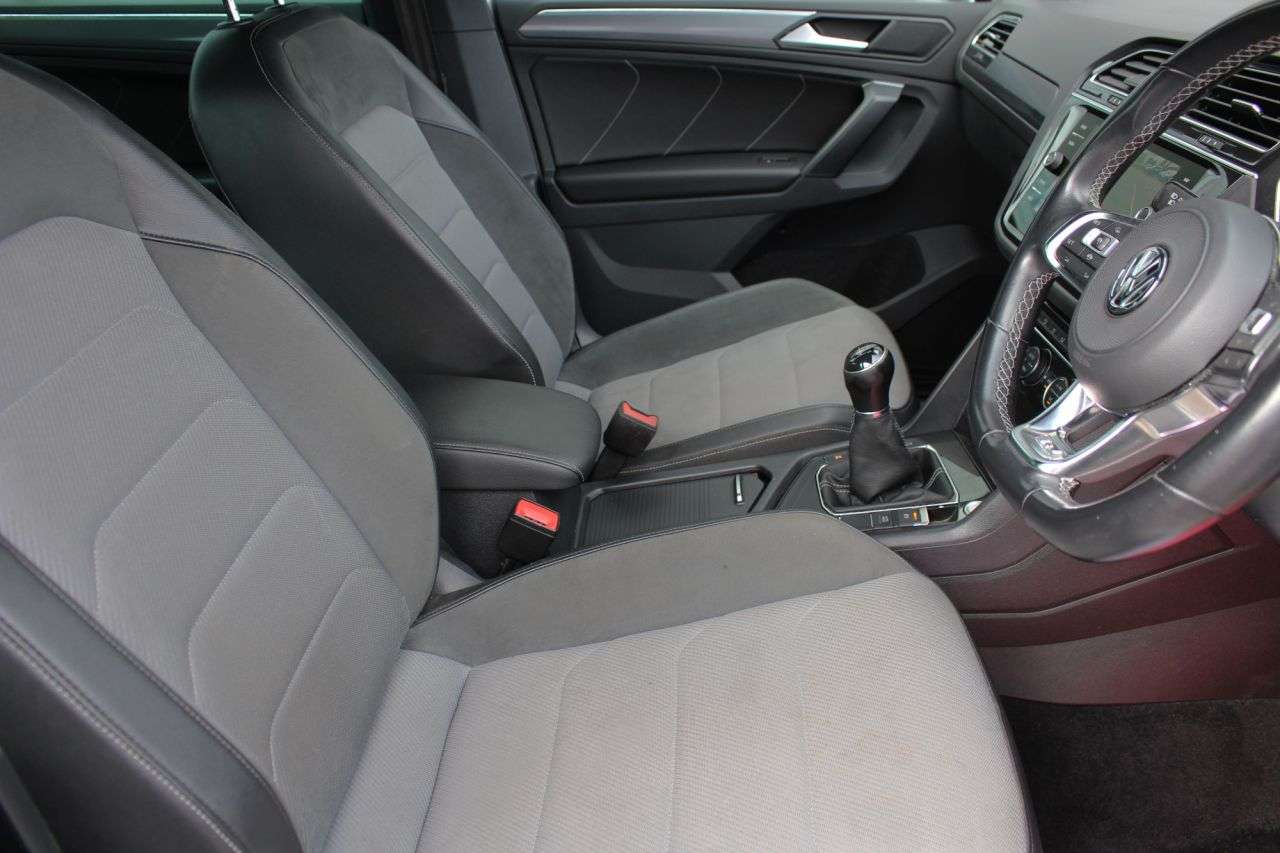 2019 VOLKSWAGEN TIGUAN 2019 VOLKSWAGEN TIGUAN