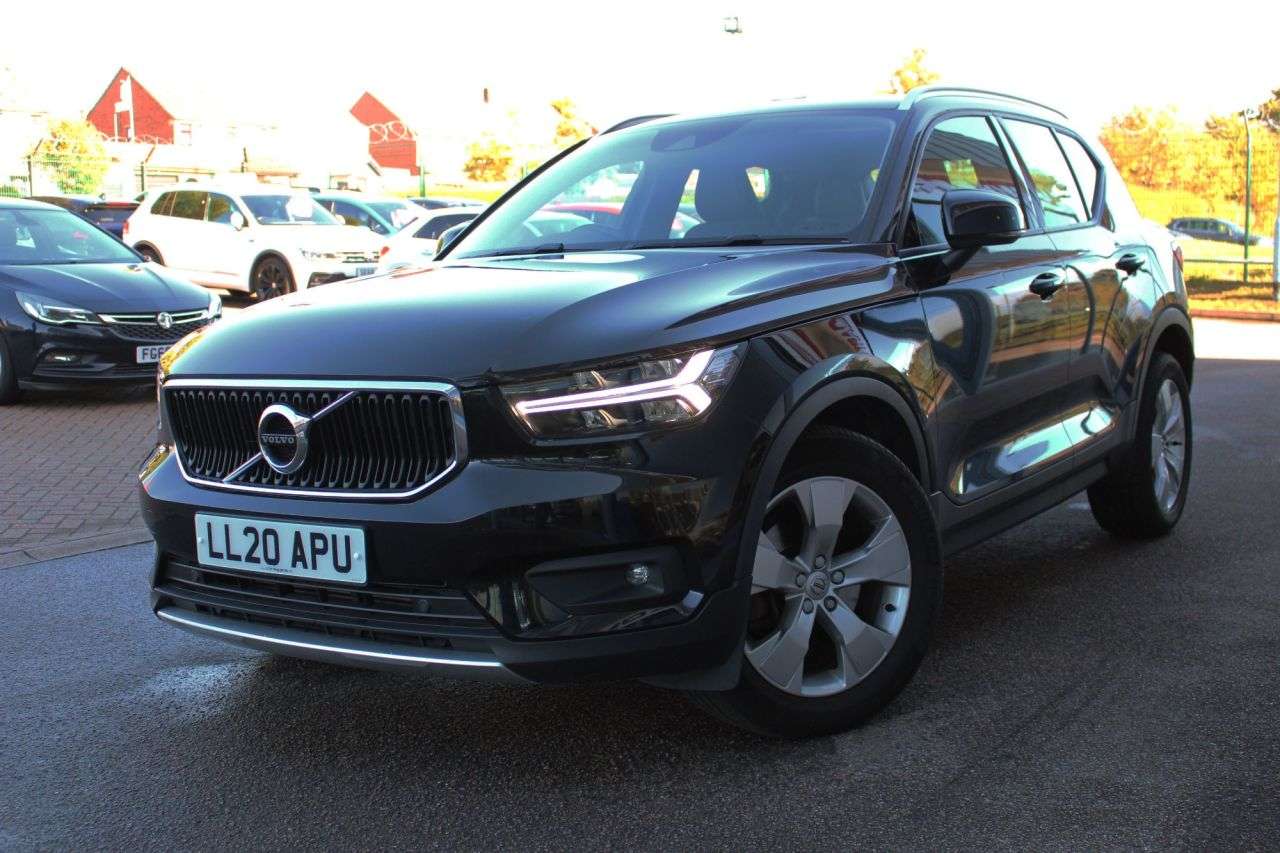 2020 VOLVO XC40 2020 VOLVO XC40