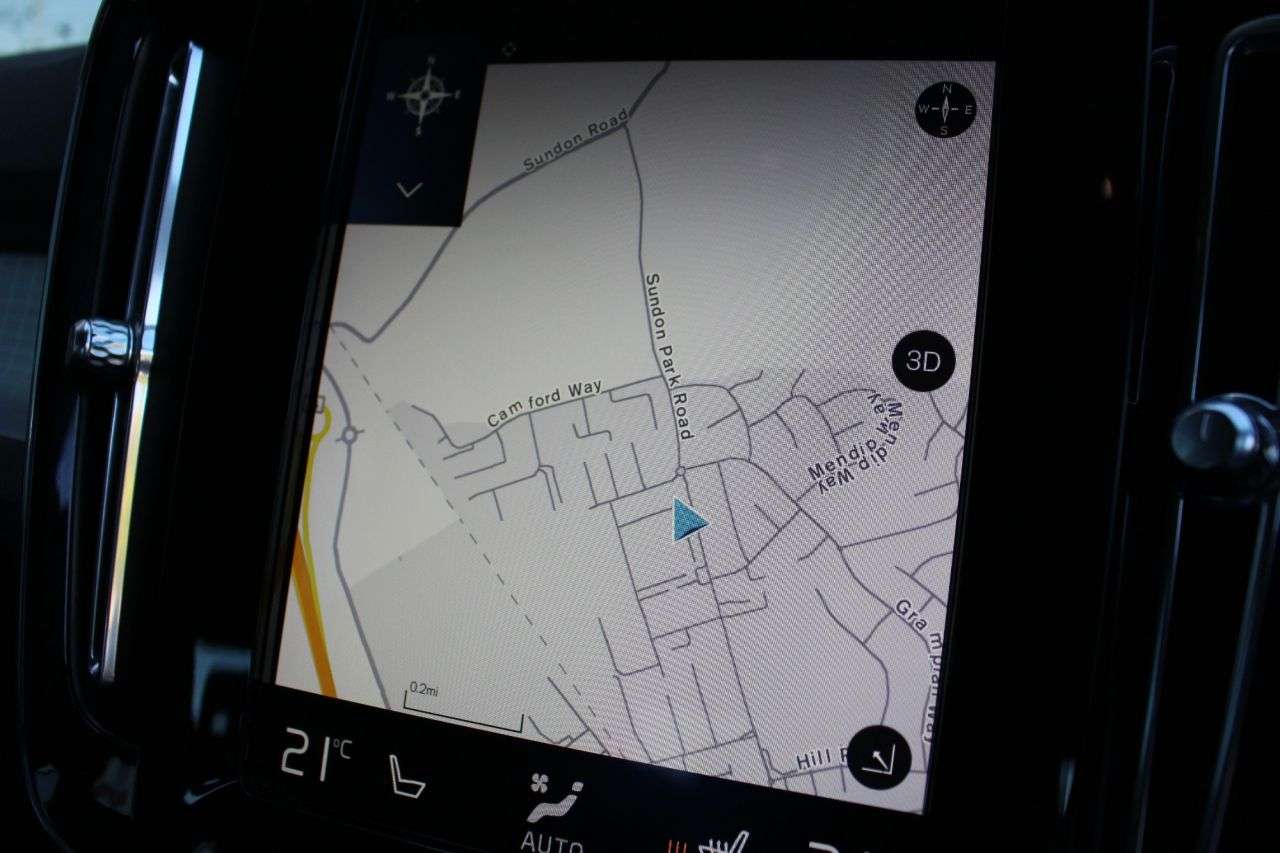 2020 VOLVO XC40 2020 VOLVO XC40