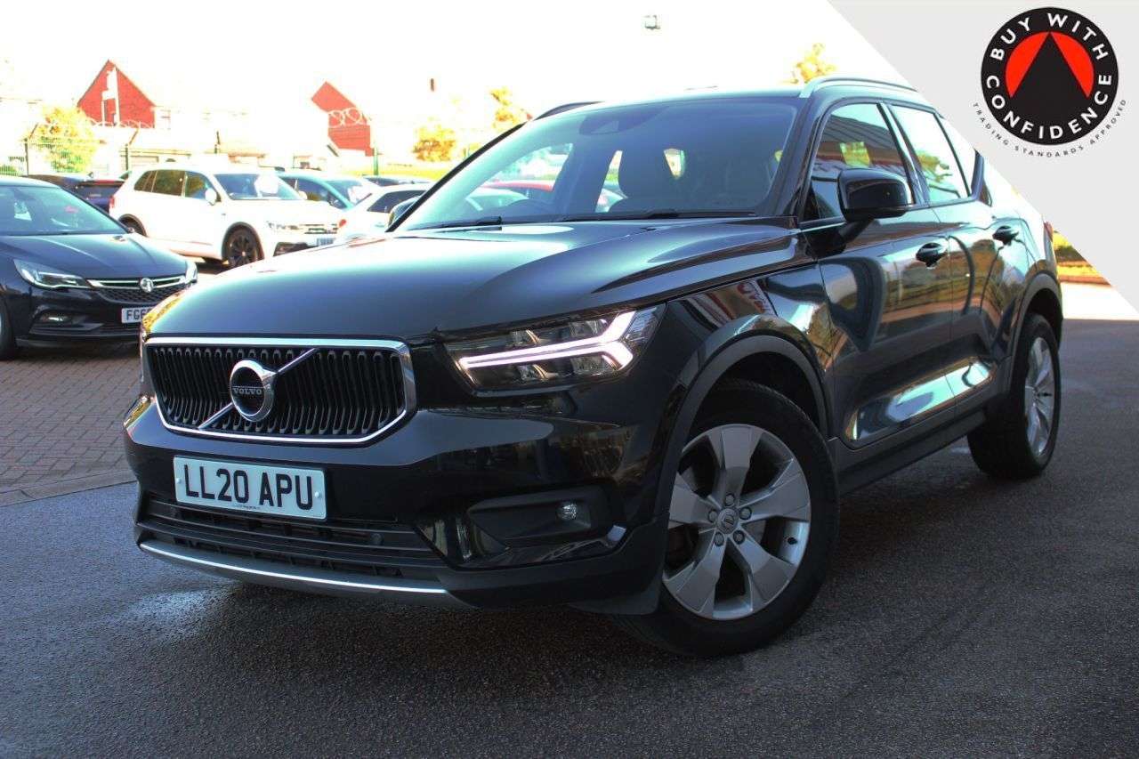 2020 VOLVO XC40 2020 VOLVO XC40