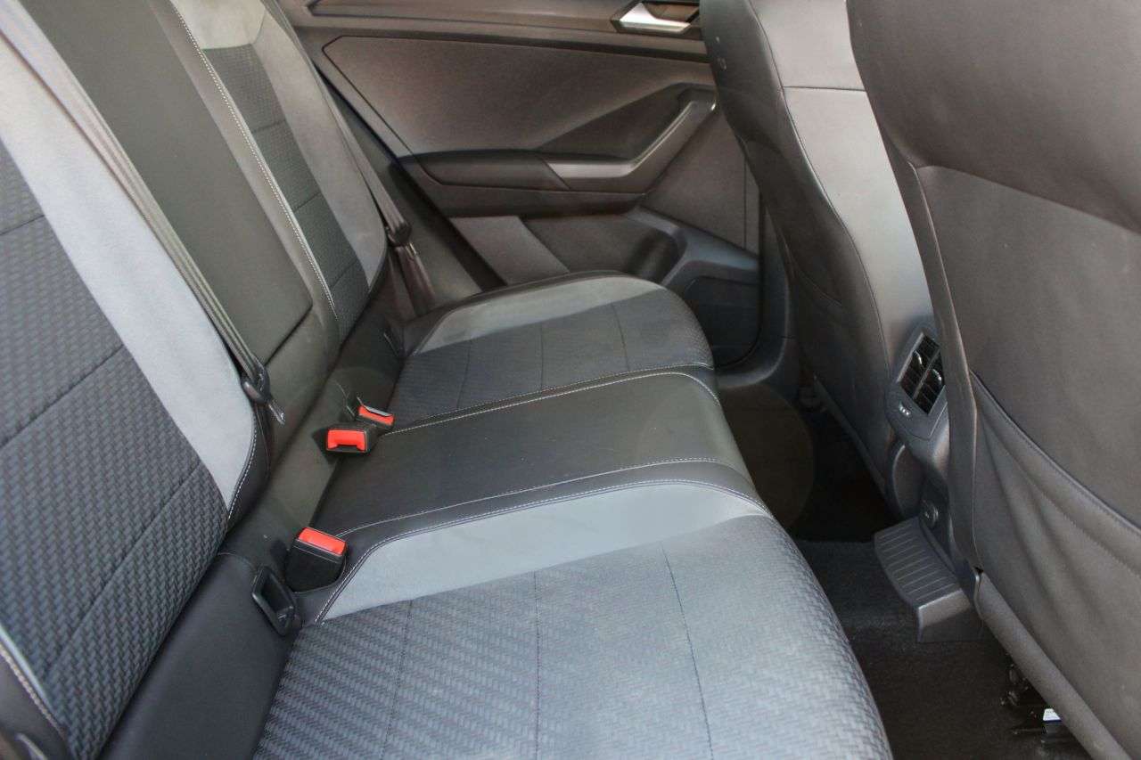 2020 VOLKSWAGEN T-ROC 2020 VOLKSWAGEN T-ROC