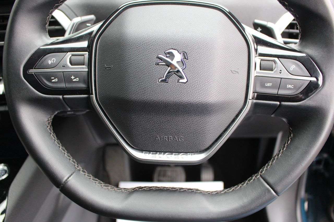 2021 PEUGEOT 5008 2021 PEUGEOT 5008