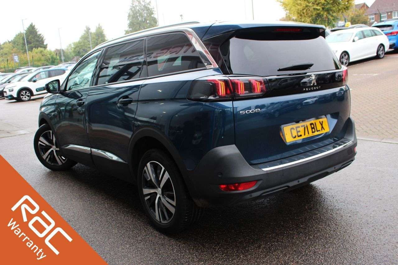 2021 PEUGEOT 5008 2021 PEUGEOT 5008