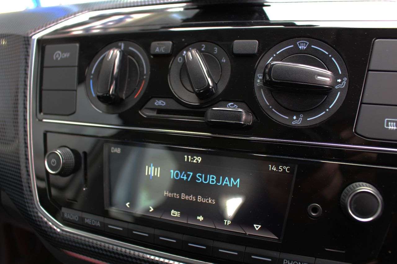 2019 VOLKSWAGEN UP! 2019 VOLKSWAGEN UP!