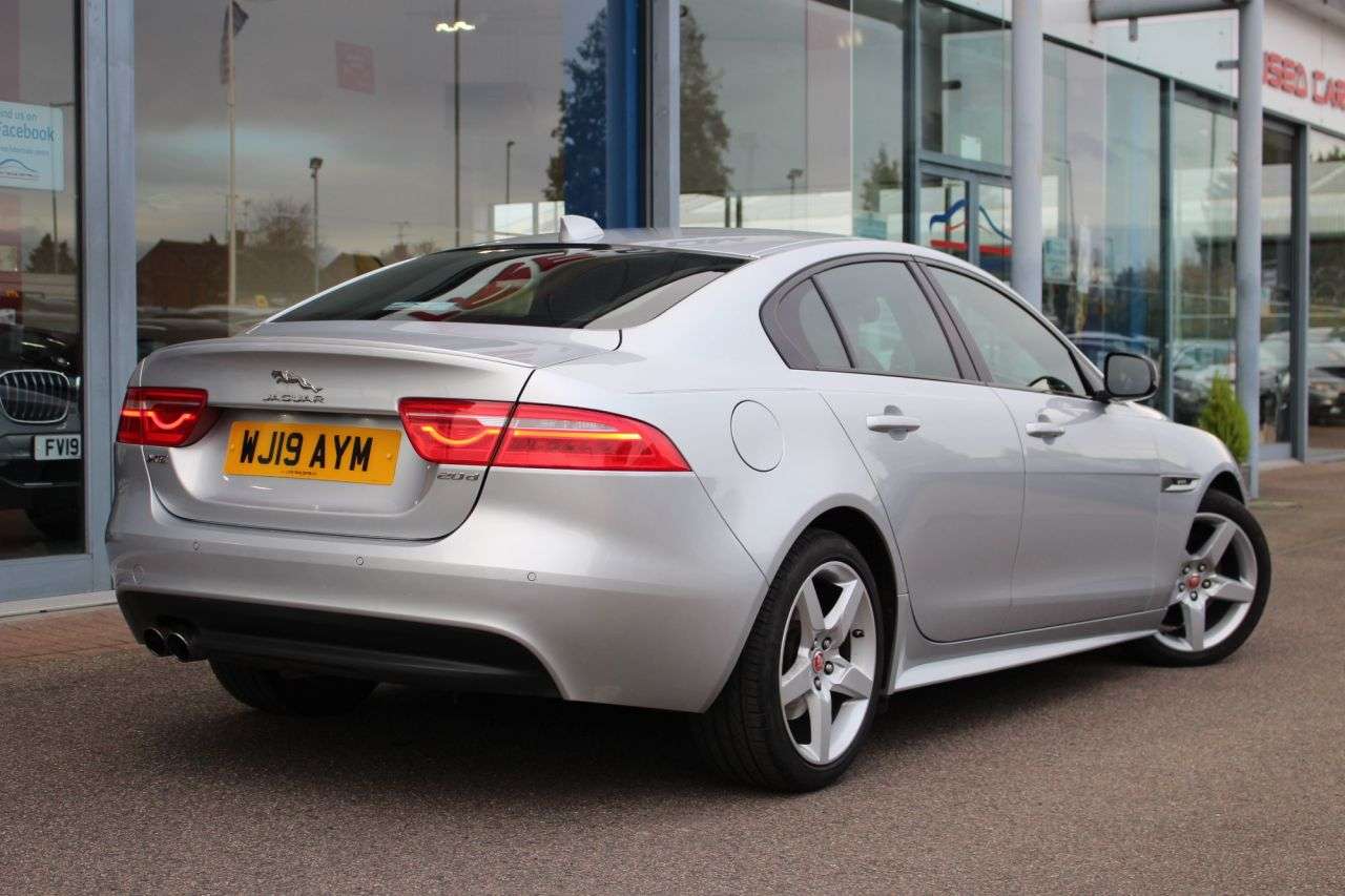 2019 JAGUAR XE 2019 JAGUAR XE