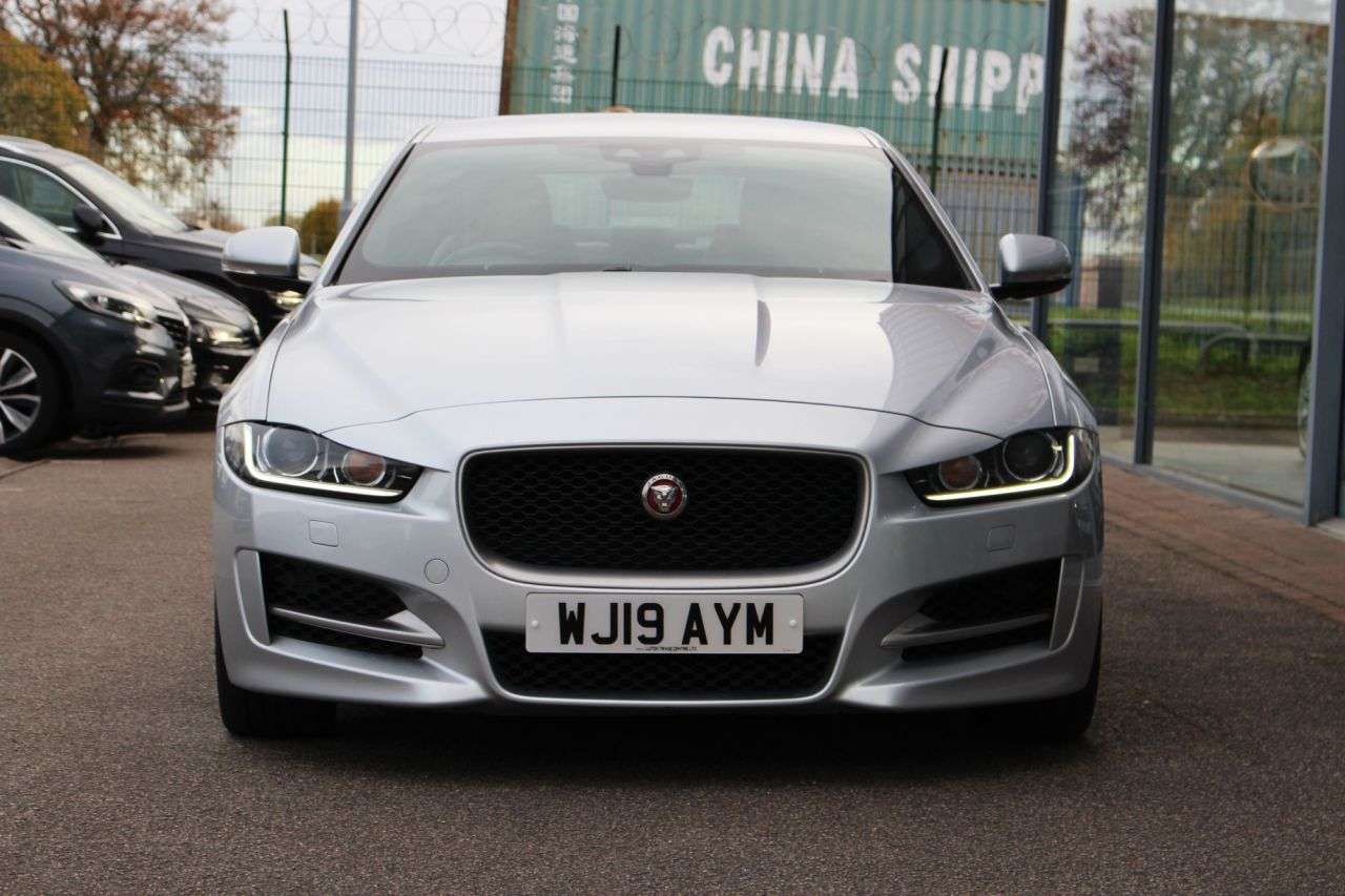 2019 JAGUAR XE 2019 JAGUAR XE