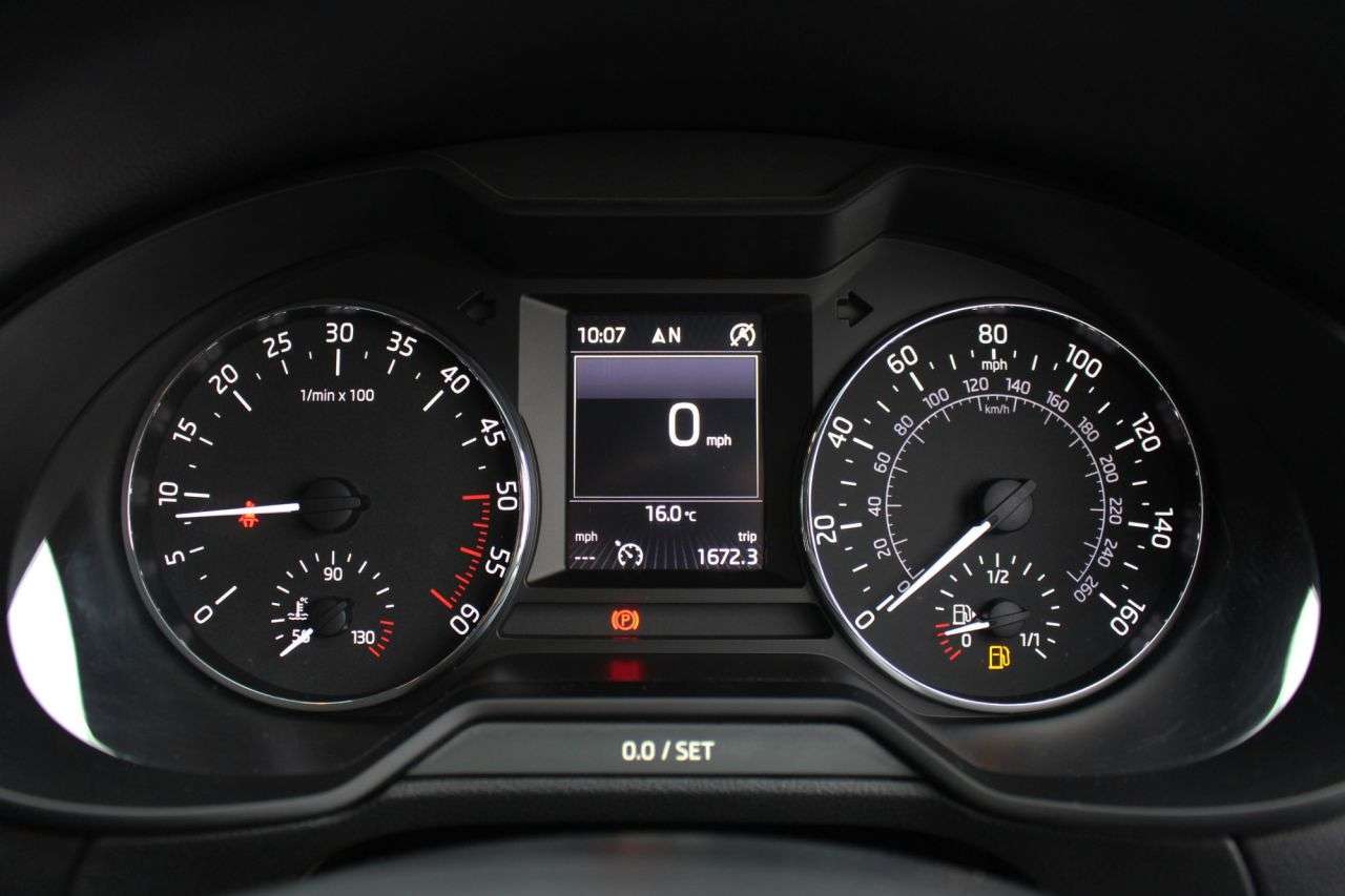 2015 SKODA OCTAVIA 2015 SKODA OCTAVIA