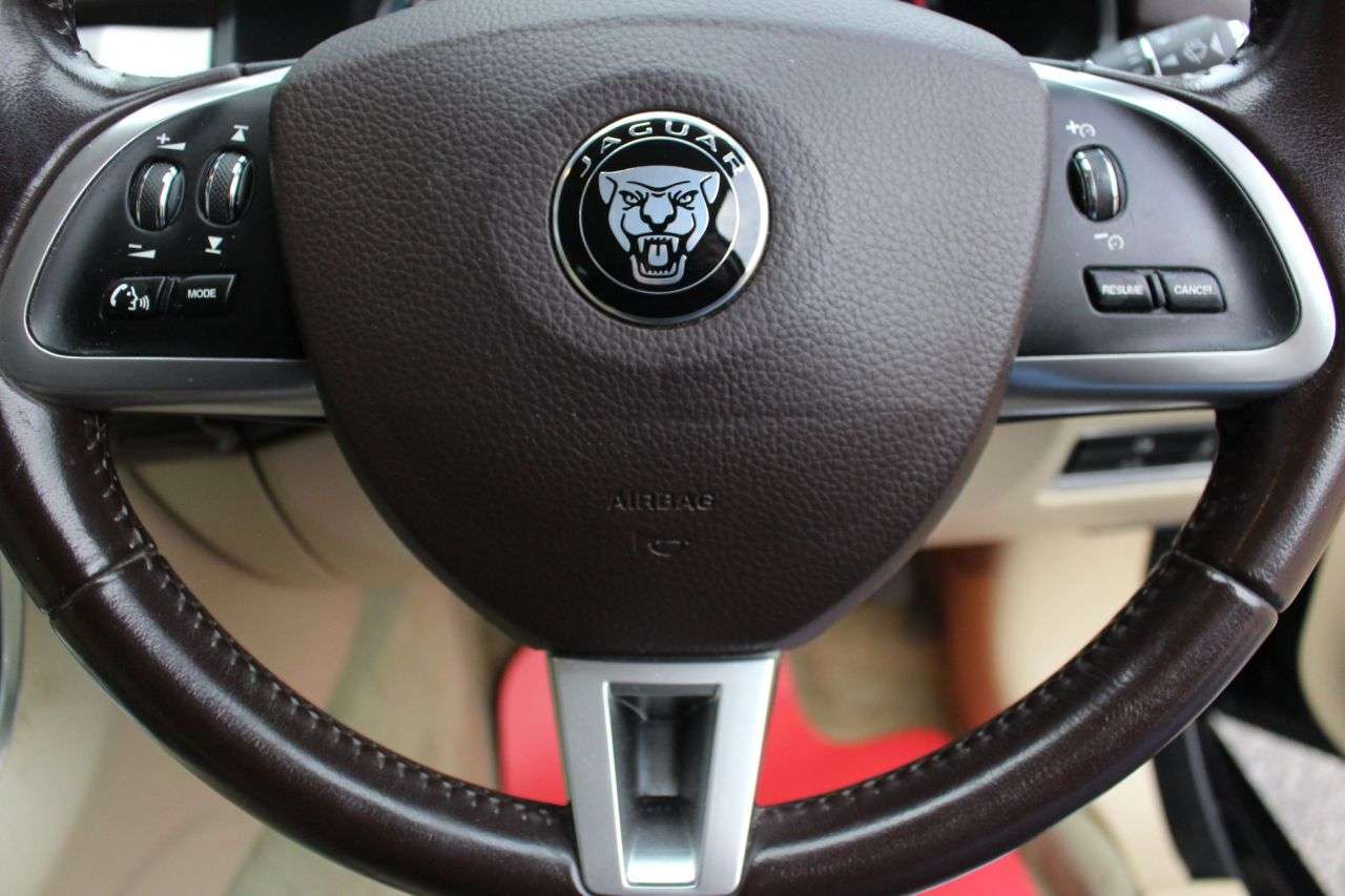 2014 JAGUAR XF 2014 JAGUAR XF