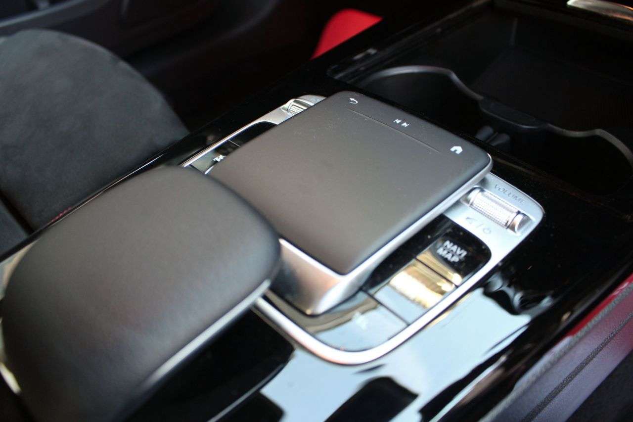 2018 MERCEDES-BENZ A-CLASS 2018 MERCEDES-BENZ A-CLASS