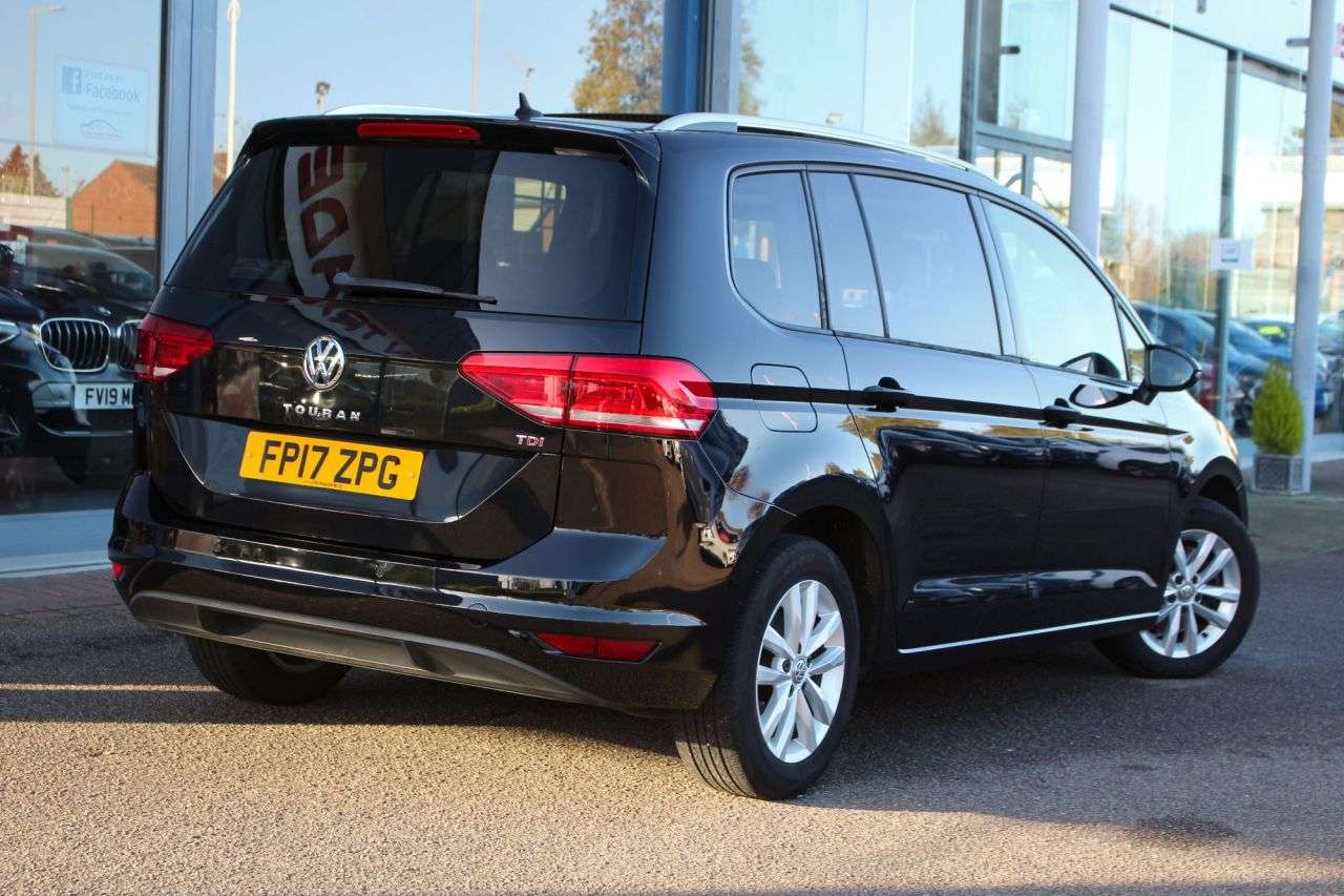 2017 VOLKSWAGEN TOURAN 2017 VOLKSWAGEN TOURAN