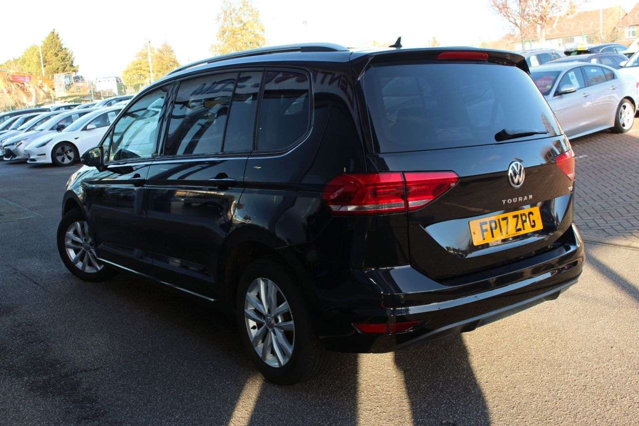 2017 VOLKSWAGEN TOURAN 2017 VOLKSWAGEN TOURAN