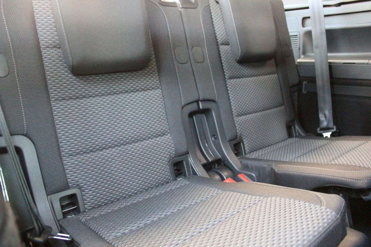 2017 VOLKSWAGEN TOURAN 2017 VOLKSWAGEN TOURAN