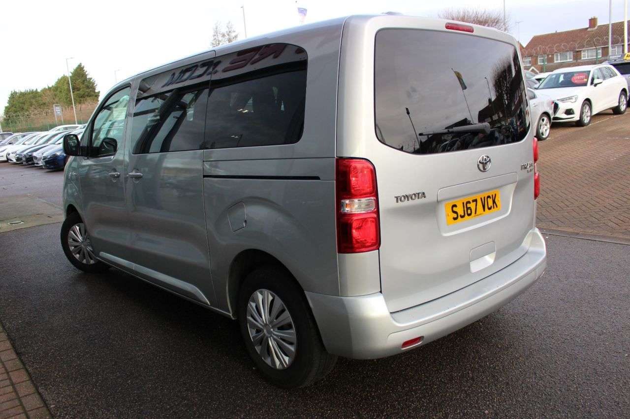 2017 TOYOTA PROACE VERSO 2017 TOYOTA PROACE VERSO