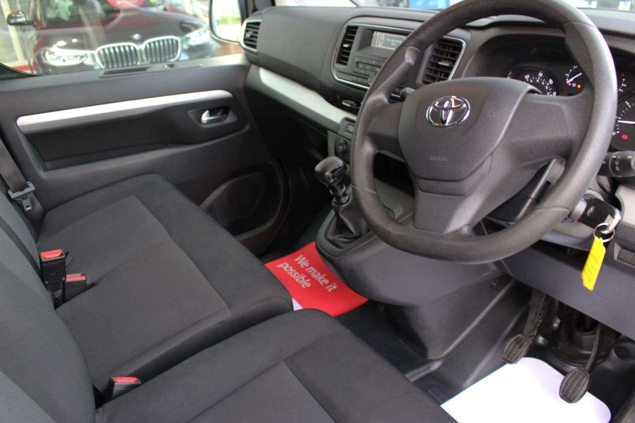 2017 TOYOTA PROACE VERSO 2017 TOYOTA PROACE VERSO