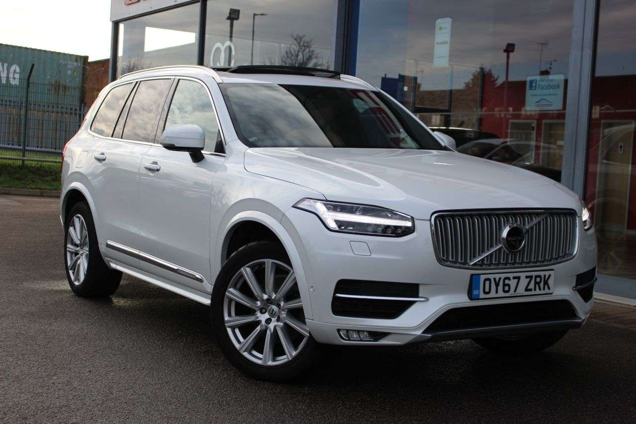 A 2017 VOLVO XC90 2.0 D5 PowerPulse Inscription Pro SUV 5dr Diesel Auto 4WD Euro 6 (s/s) (235 A 2017 VOLVO XC90 2.0 D5 PowerPulse Inscription Pro SUV 5dr Diesel Auto 4WD Euro 6 (s/s) (235