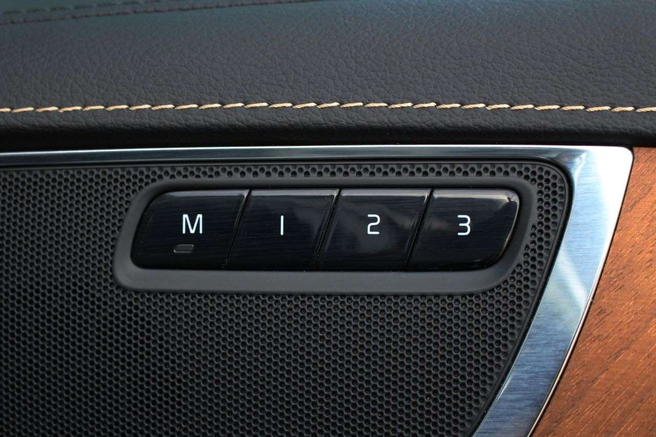 2017 VOLVO XC90 2017 VOLVO XC90