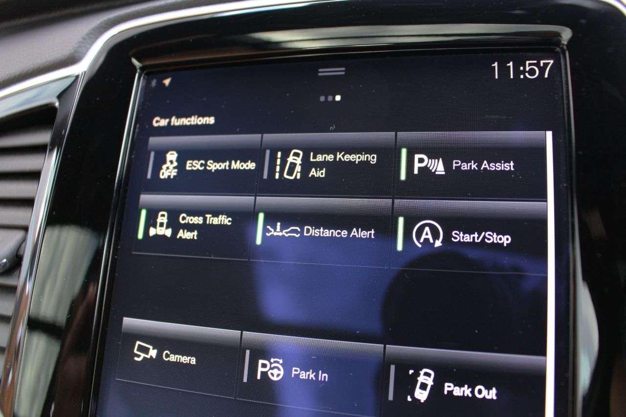 2017 VOLVO XC90 2017 VOLVO XC90