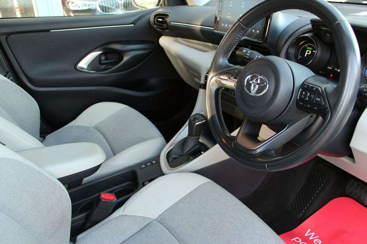 2022 TOYOTA YARIS 2022 TOYOTA YARIS