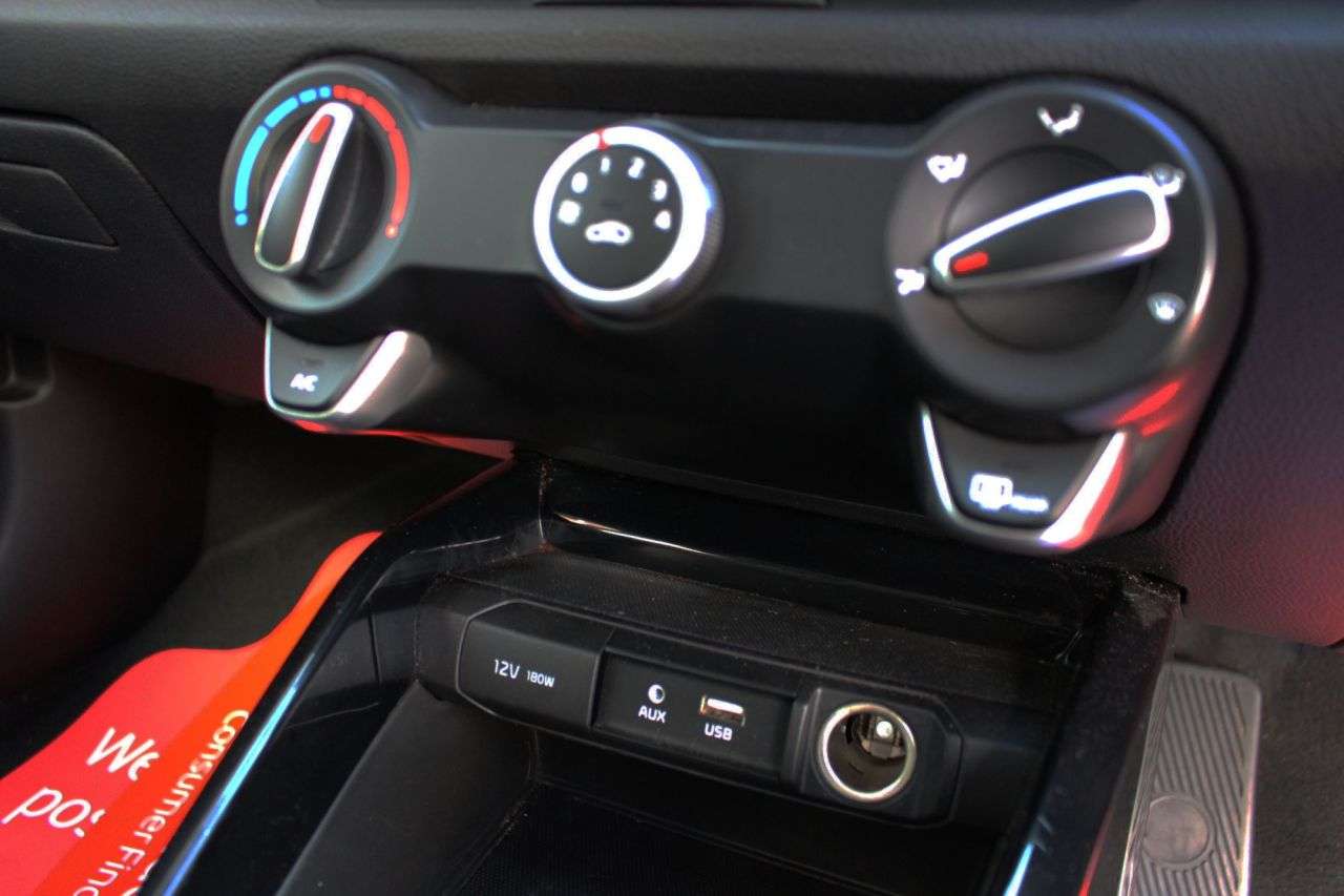 2020 KIA RIO 2020 KIA RIO