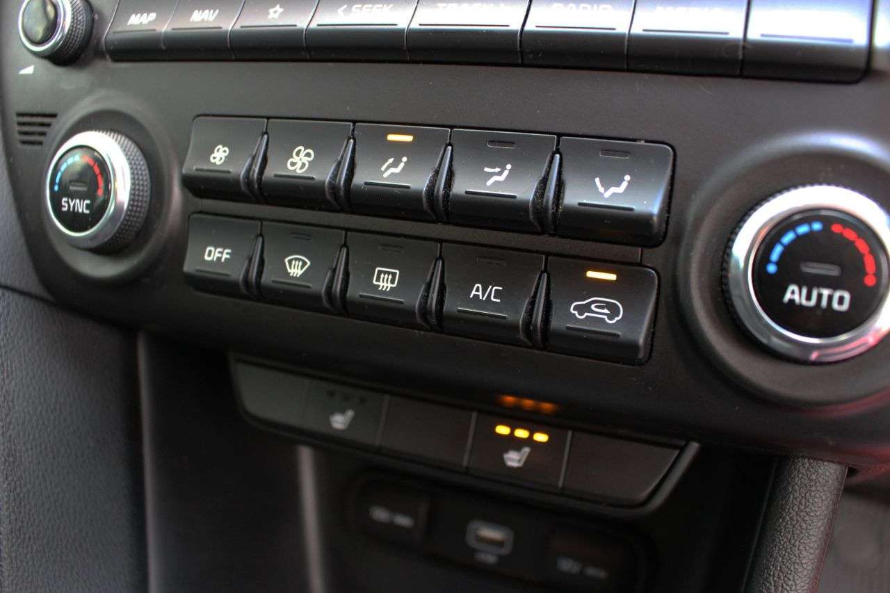 2021 KIA SPORTAGE 2021 KIA SPORTAGE