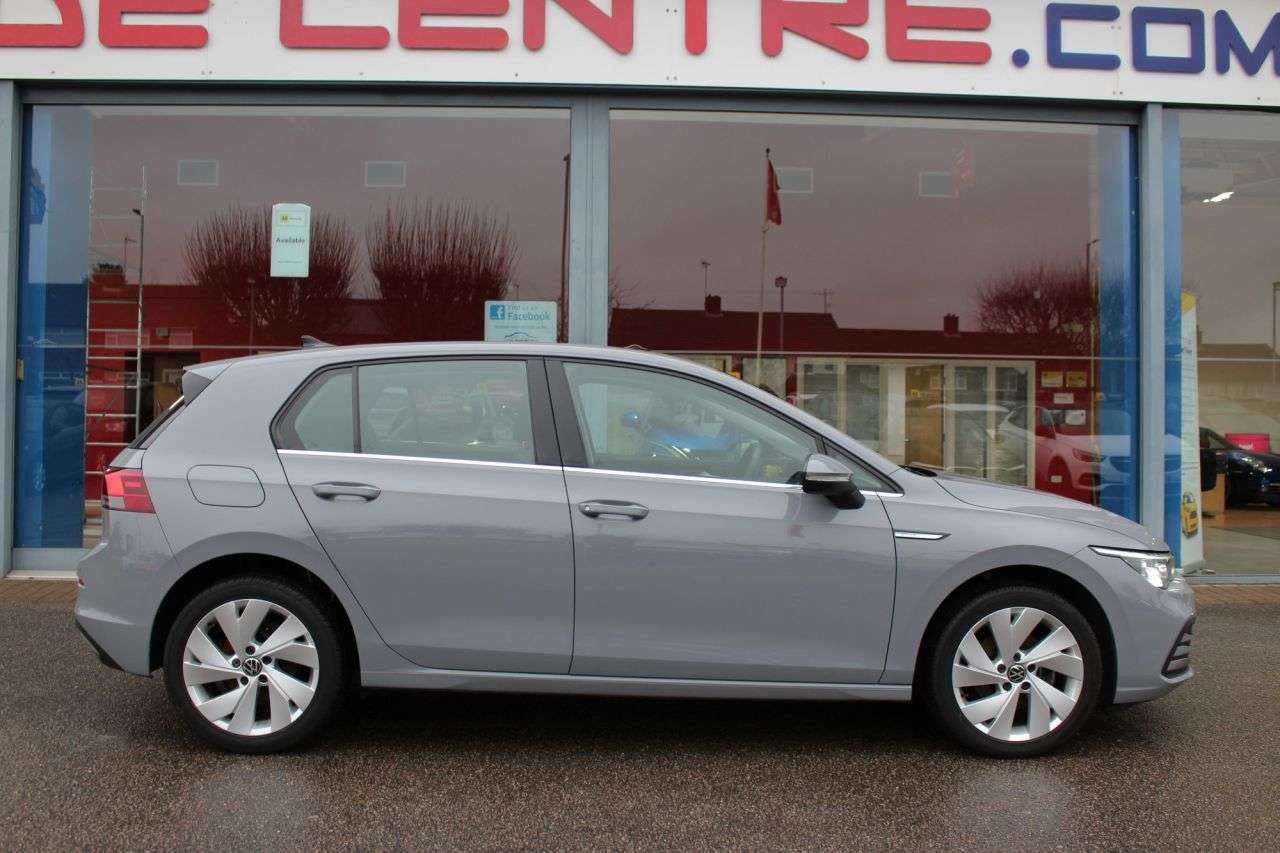 A 2020 VOLKSWAGEN GOLF 1.5 TSI Style Hatchback 5dr Petrol Manual Euro 6 (s/s) (130 ps) 17"ALLOYS, A 2020 VOLKSWAGEN GOLF 1.5 TSI Style Hatchback 5dr Petrol Manual Euro 6 (s/s) (130 ps) 17"ALLOYS,