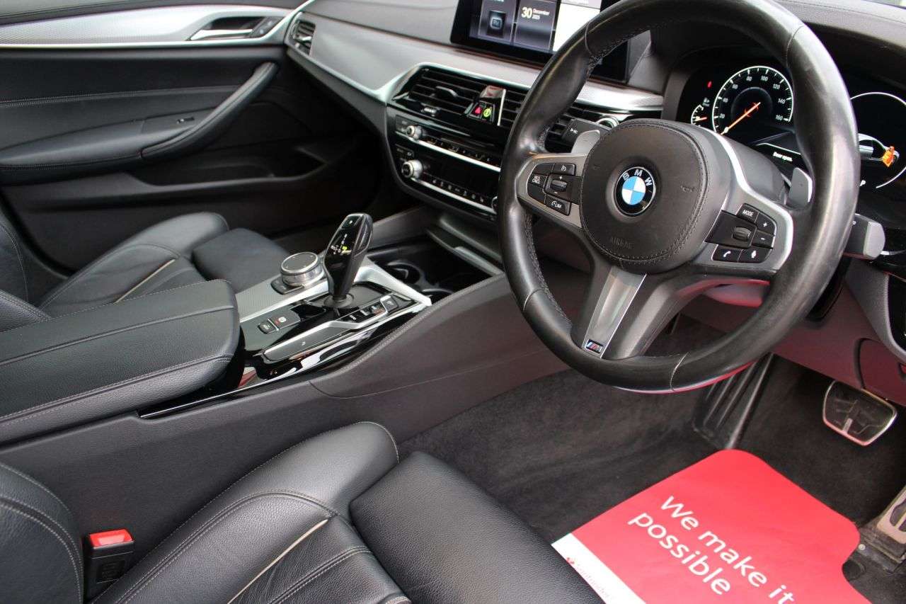 2019 BMW 5 SERIES 2019 BMW 5 SERIES