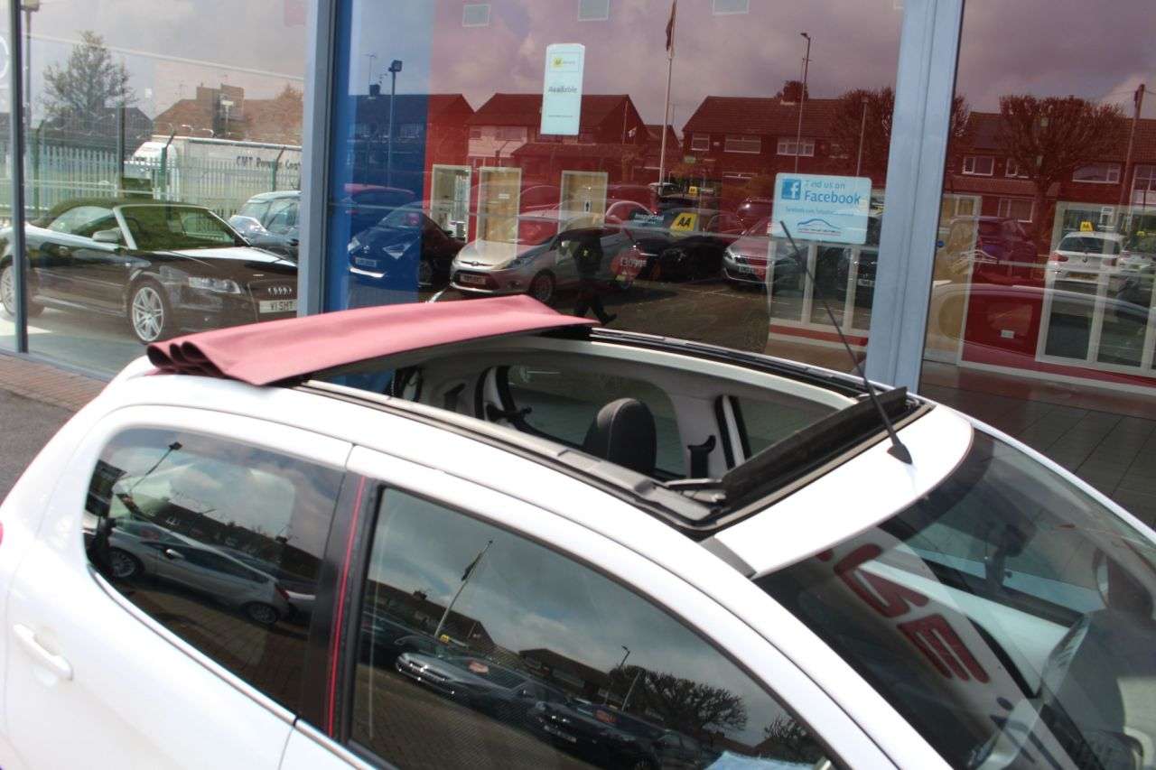 2015 PEUGEOT 108 2015 PEUGEOT 108