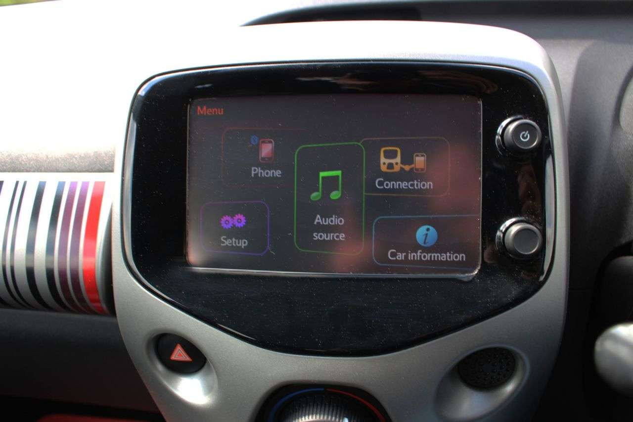 2015 PEUGEOT 108 2015 PEUGEOT 108