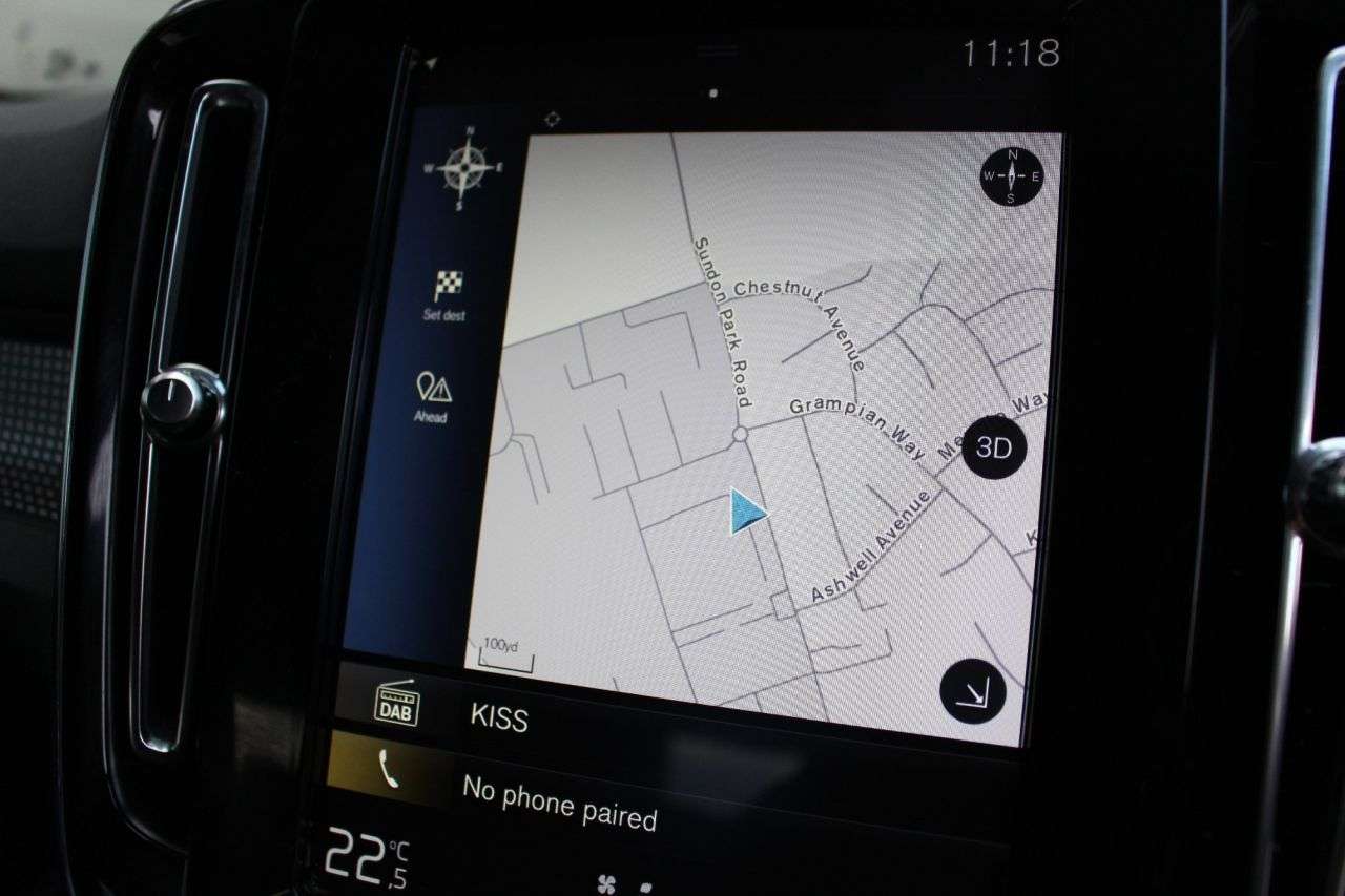 2020 VOLVO XC40 2020 VOLVO XC40