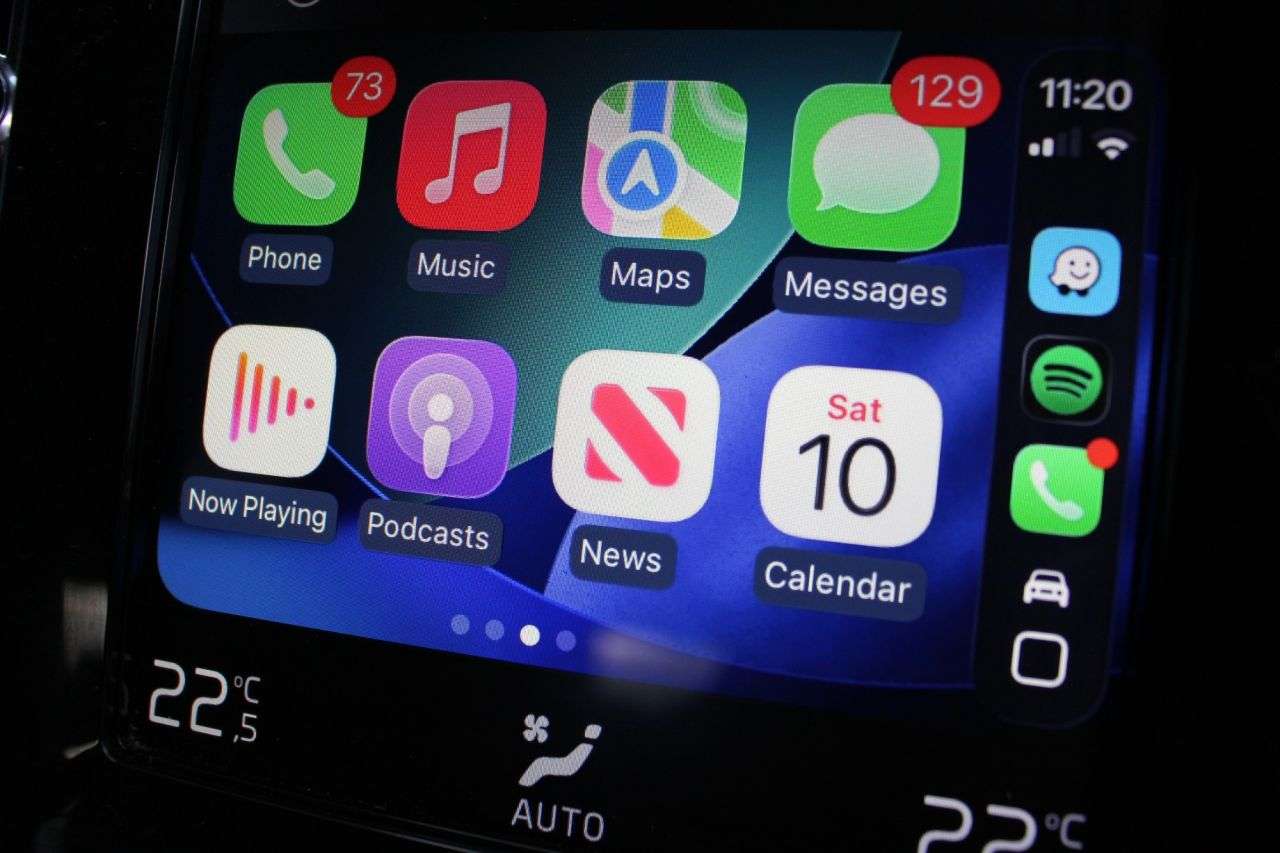 2020 VOLVO XC40 2020 VOLVO XC40