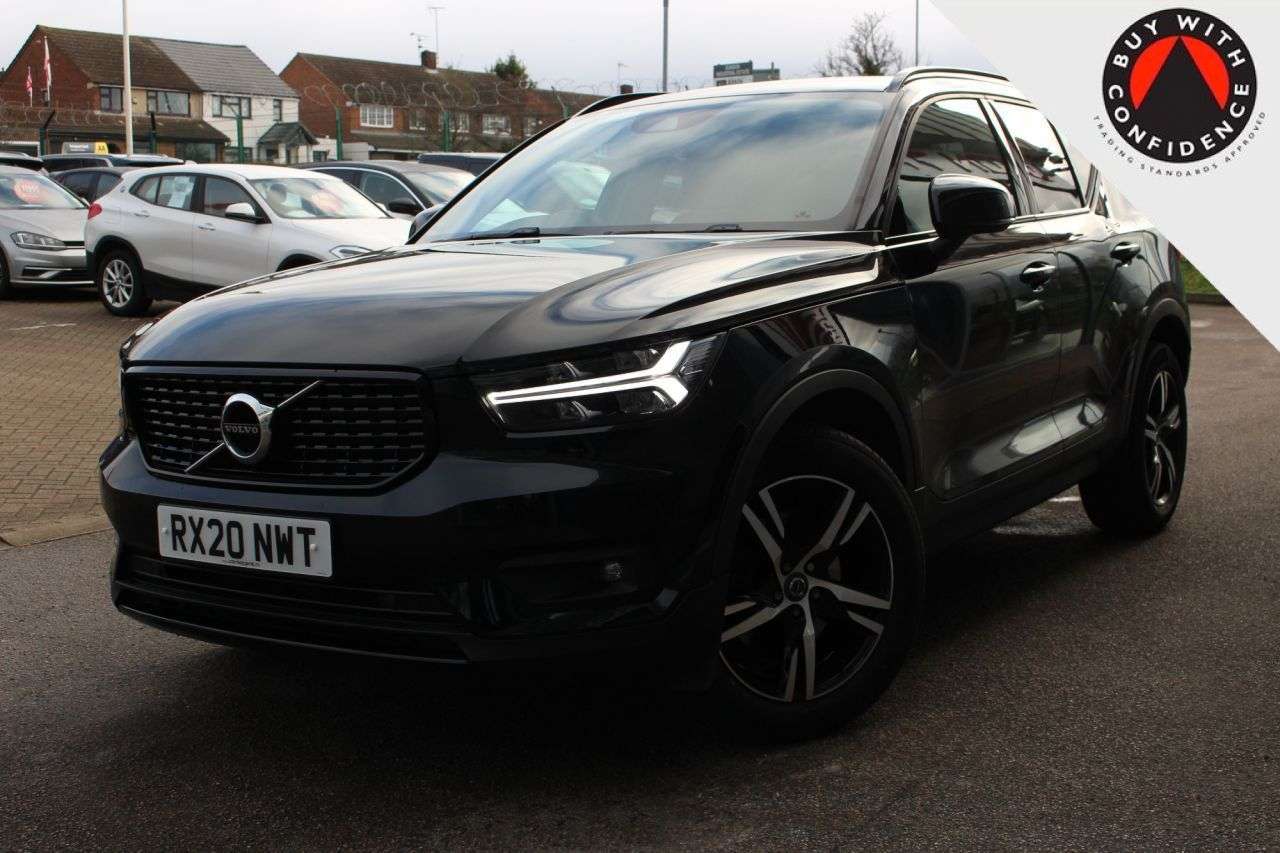 2020 VOLVO XC40 2020 VOLVO XC40