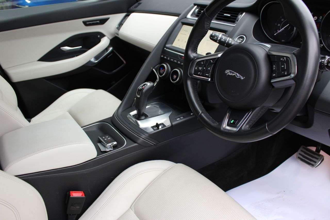 2018 JAGUAR E-PACE 2018 JAGUAR E-PACE