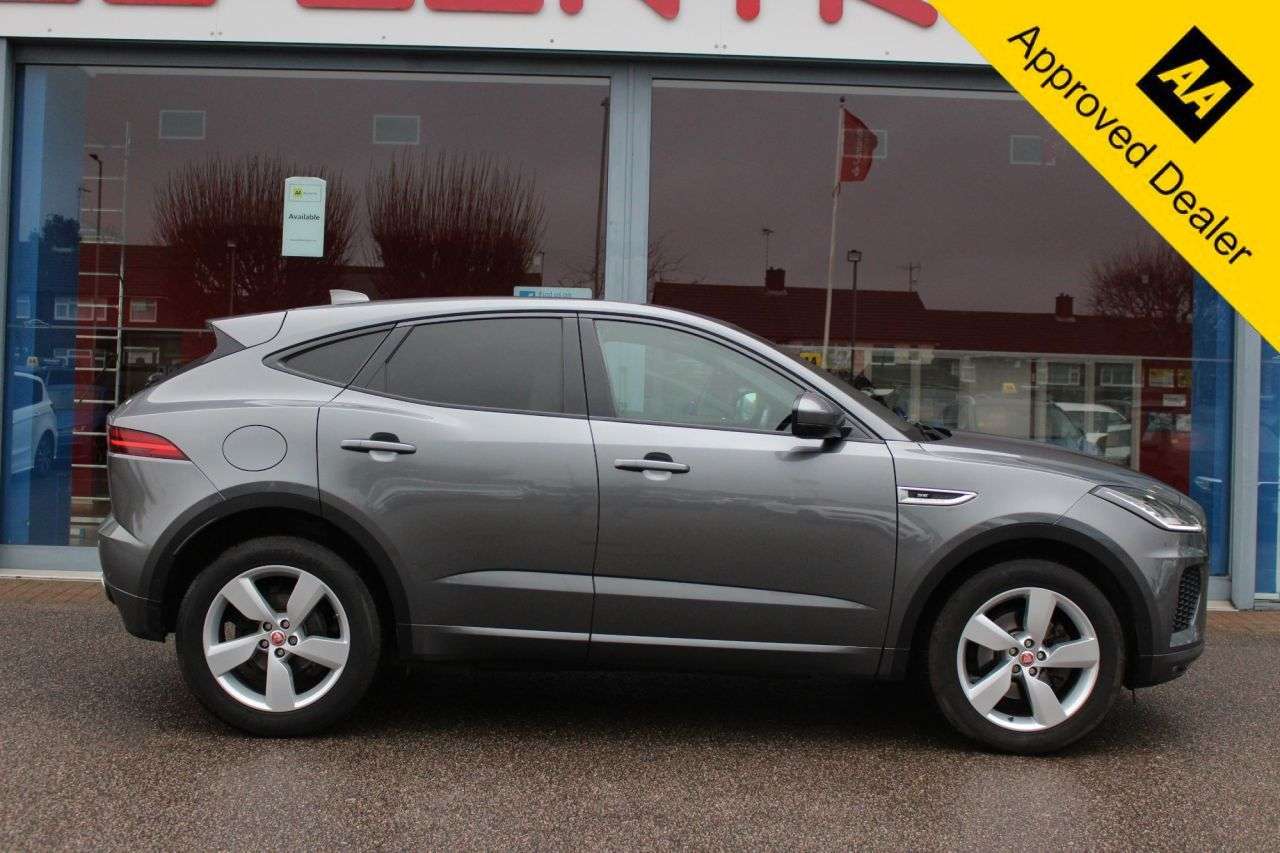 A 2018 JAGUAR E-PACE 2.0 D180 R-Dynamic SE SUV 5dr Diesel Auto AWD Euro 6 (s/s) (180 ps) E/TAILG A 2018 JAGUAR E-PACE 2.0 D180 R-Dynamic SE SUV 5dr Diesel Auto AWD Euro 6 (s/s) (180 ps) E/TAILG