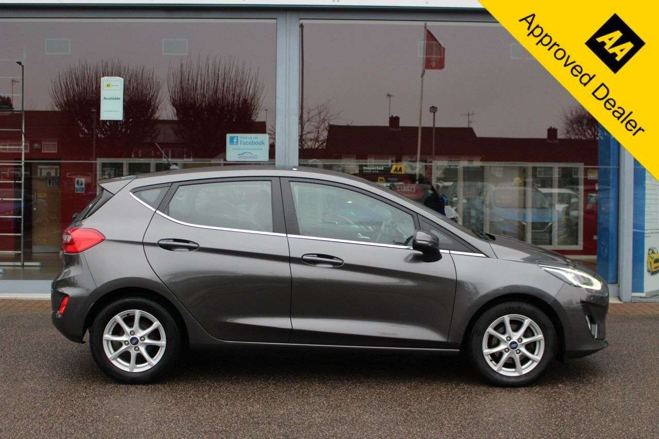 A 2018 FORD FIESTA 1.0T EcoBoost GPF Zetec Hatchback 5dr Petrol Manual Euro 6 (s/s) (100 ps) 1 A 2018 FORD FIESTA 1.0T EcoBoost GPF Zetec Hatchback 5dr Petrol Manual Euro 6 (s/s) (100 ps) 1