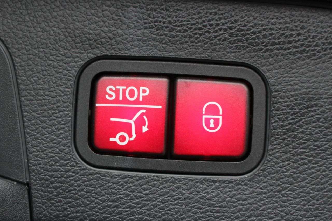 2021 MERCEDES-BENZ EQC 2021 MERCEDES-BENZ EQC