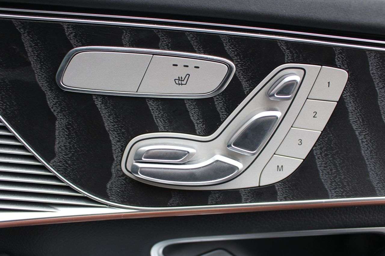 2021 MERCEDES-BENZ EQC 2021 MERCEDES-BENZ EQC