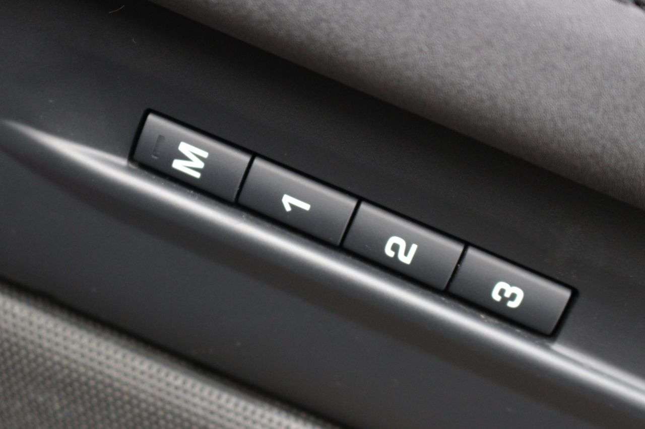 2022 LAND ROVER RANGE ROVER EVOQUE 2022 LAND ROVER RANGE ROVER EVOQUE