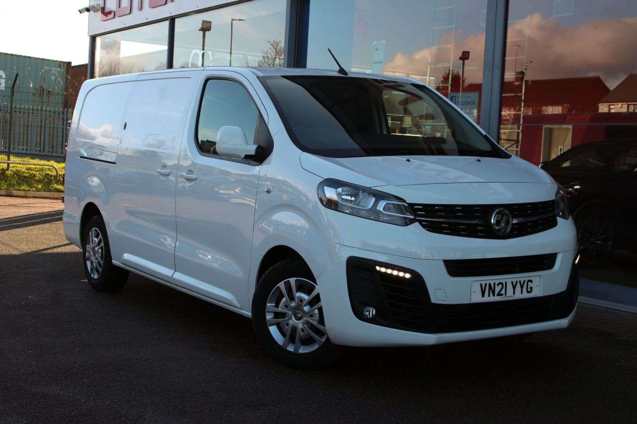 A 0 VAUXHALL VIVARO 1.5 Turbo D 2900 Sportive Panel Van 5dr Diesel Manual L2 H1 Euro 6 (s/s) (1 A 0 VAUXHALL VIVARO 1.5 Turbo D 2900 Sportive Panel Van 5dr Diesel Manual L2 H1 Euro 6 (s/s) (1