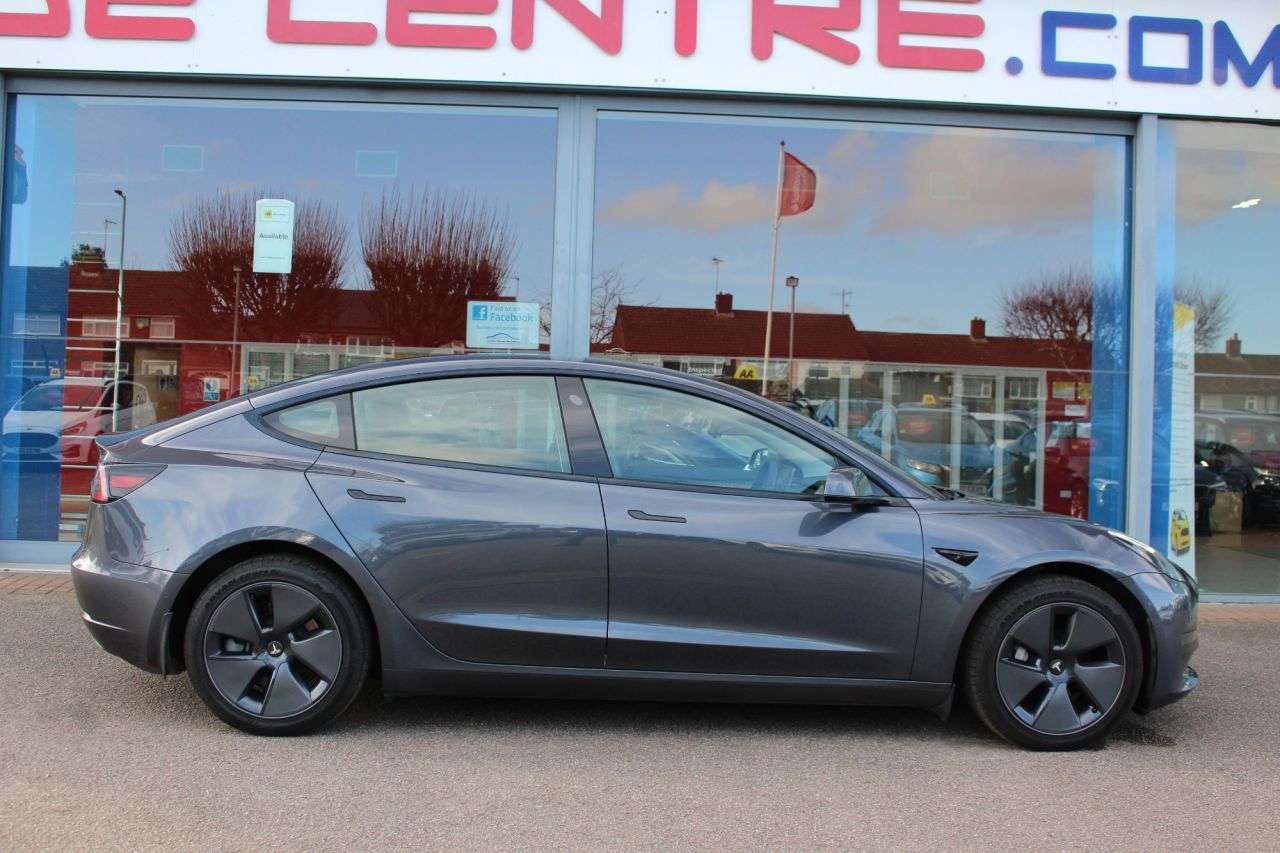 A 2021 TESLA MODEL 3 (Dual Motor) Long Range Saloon 4dr Electric Auto 4WDE (346 ps) NAV, HTD/LTH A 2021 TESLA MODEL 3 (Dual Motor) Long Range Saloon 4dr Electric Auto 4WDE (346 ps) NAV, HTD/LTH