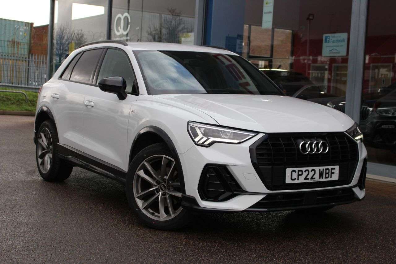 A 2022 AUDI Q3 1.5 TFSI CoD 35 Black Edition SUV 5dr Petrol S Tronic Euro 6 (s/s) (150 ps) A 2022 AUDI Q3 1.5 TFSI CoD 35 Black Edition SUV 5dr Petrol S Tronic Euro 6 (s/s) (150 ps)