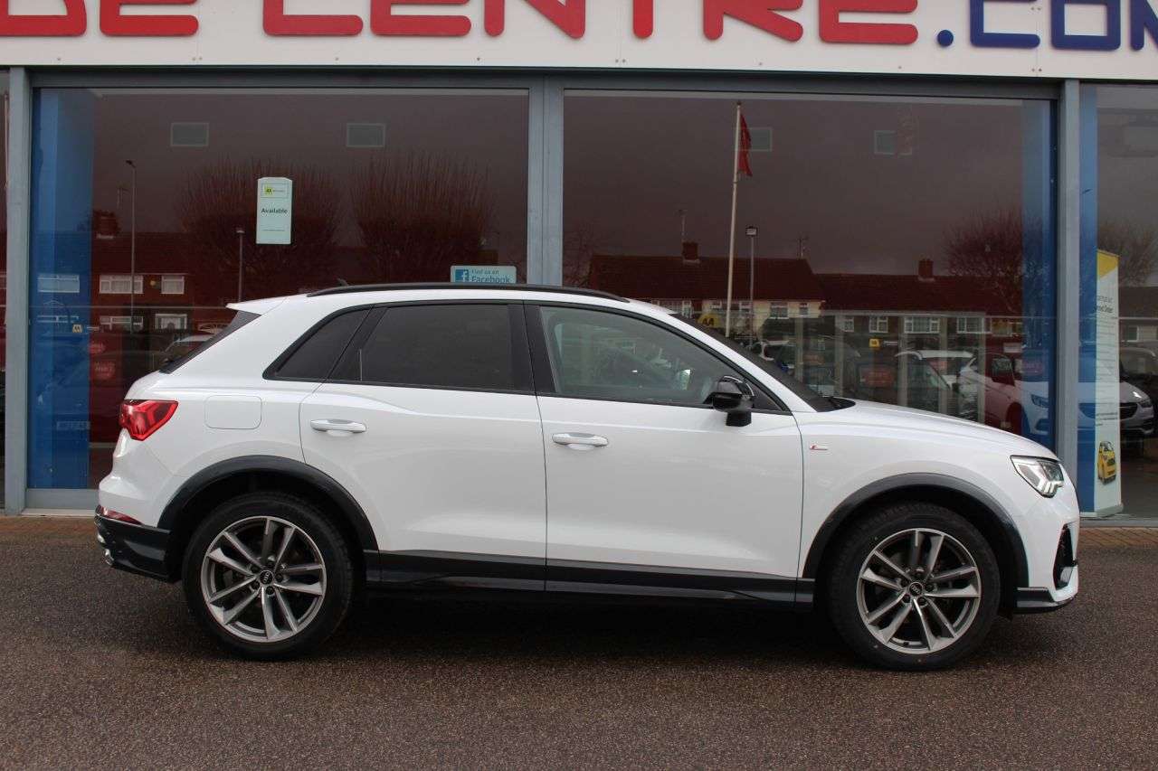 2022 AUDI Q3 2022 AUDI Q3