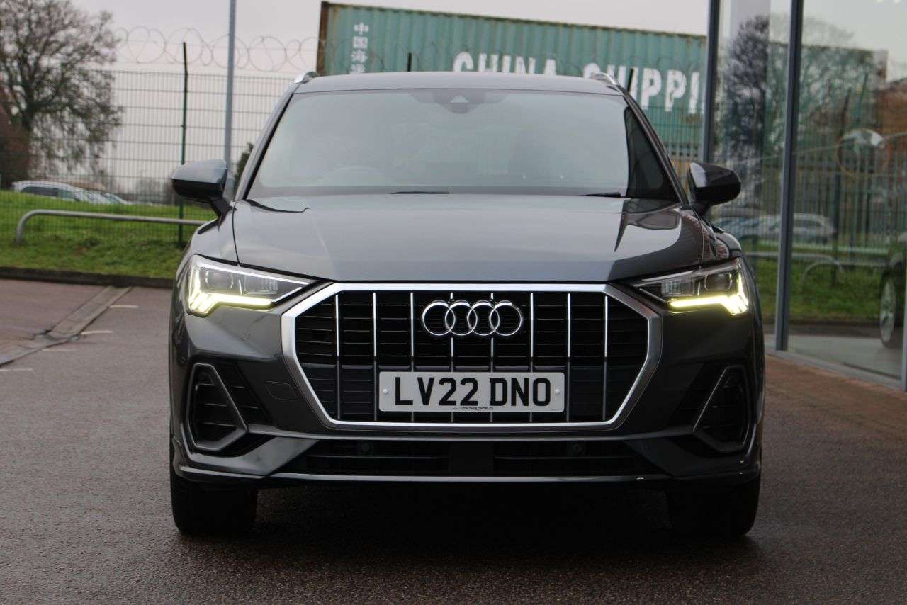 2022 AUDI Q3 2022 AUDI Q3