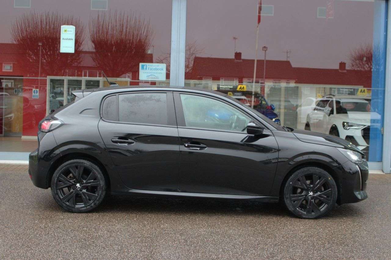 A 2020 PEUGEOT 208 1.2 PureTech Allure Hatchback 5dr Petrol Manual Euro 6 (s/s) (100 ps) WIREL A 2020 PEUGEOT 208 1.2 PureTech Allure Hatchback 5dr Petrol Manual Euro 6 (s/s) (100 ps) WIREL