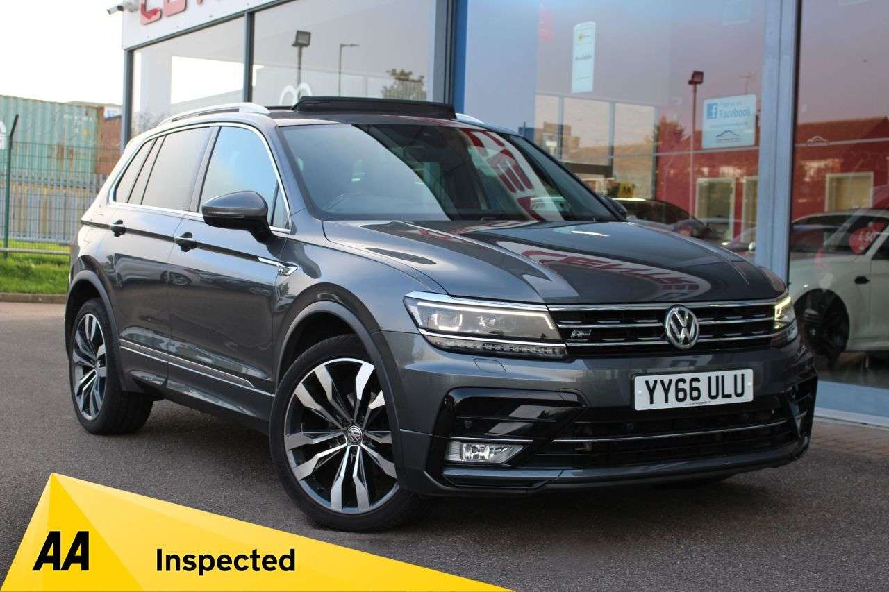A 2016 VOLKSWAGEN TIGUAN 2.0 TDI BlueMotion Tech R-Line SUV 5dr Diesel DSG Euro 6 (s/s) (150 ps) ACT A 2016 VOLKSWAGEN TIGUAN 2.0 TDI BlueMotion Tech R-Line SUV 5dr Diesel DSG Euro 6 (s/s) (150 ps) ACT