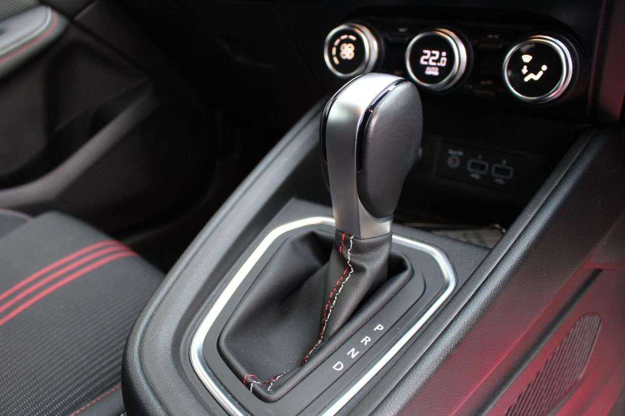 2020 RENAULT CLIO 2020 RENAULT CLIO