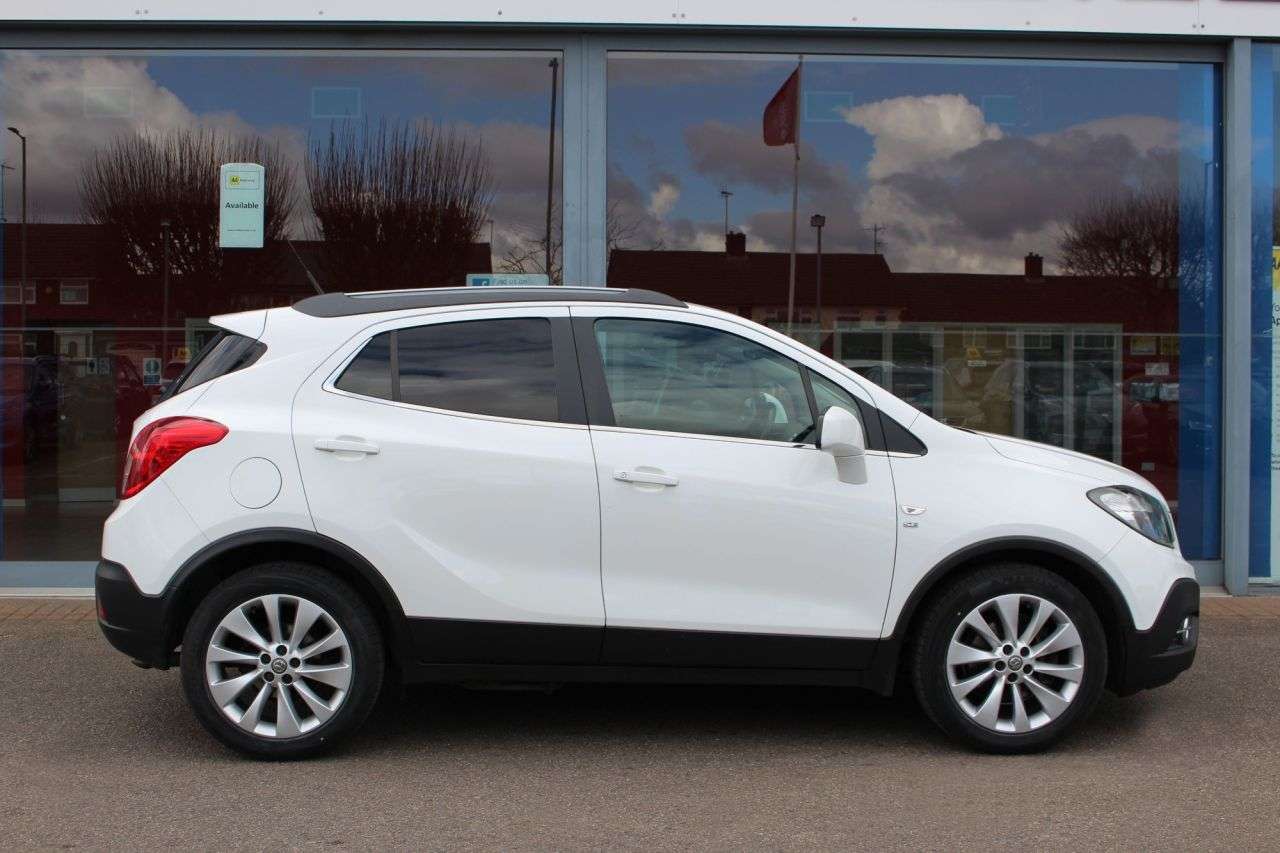 A 2015 VAUXHALL MOKKA 1.6 SE SUV 5dr Petrol Manual 2WD Euro 5 (s/s) (115 ps) P/SENSORS, 18" ALLOY A 2015 VAUXHALL MOKKA 1.6 SE SUV 5dr Petrol Manual 2WD Euro 5 (s/s) (115 ps) P/SENSORS, 18" ALLOY