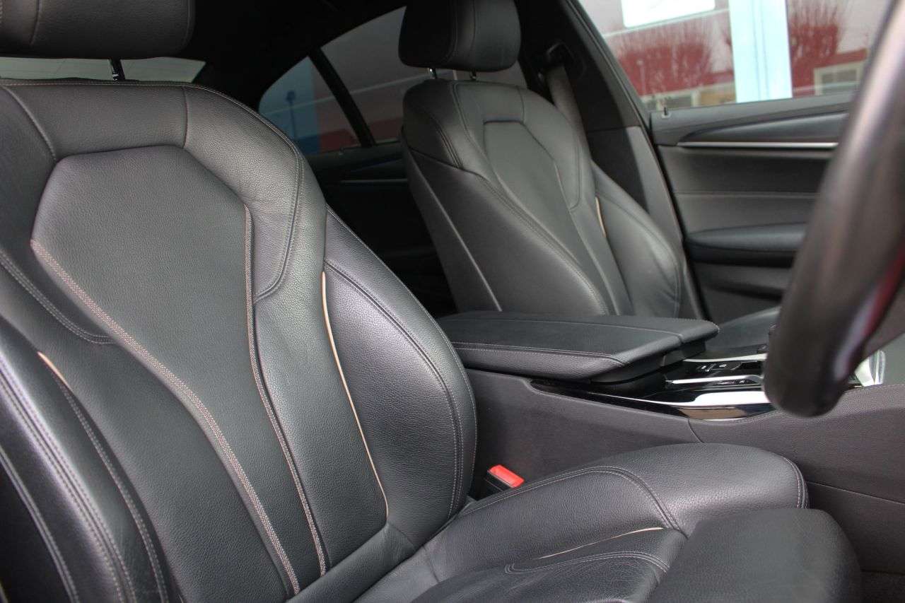 2020 BMW 5 SERIES 2020 BMW 5 SERIES