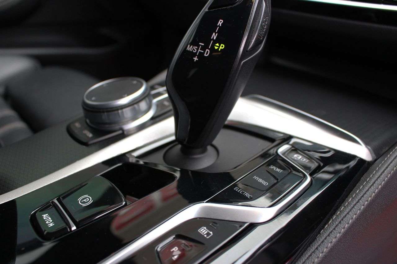 2020 BMW 5 SERIES 2020 BMW 5 SERIES