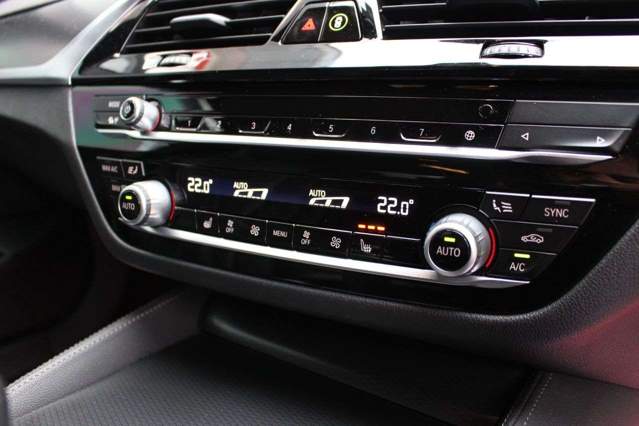 2020 BMW 5 SERIES 2020 BMW 5 SERIES